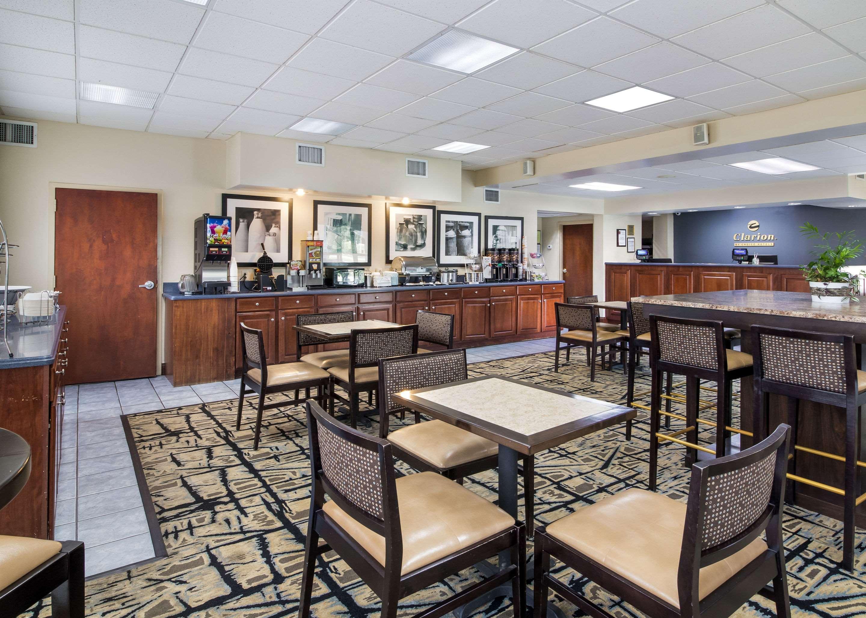 Clarion Inn Cleveland Near University Εξωτερικό φωτογραφία