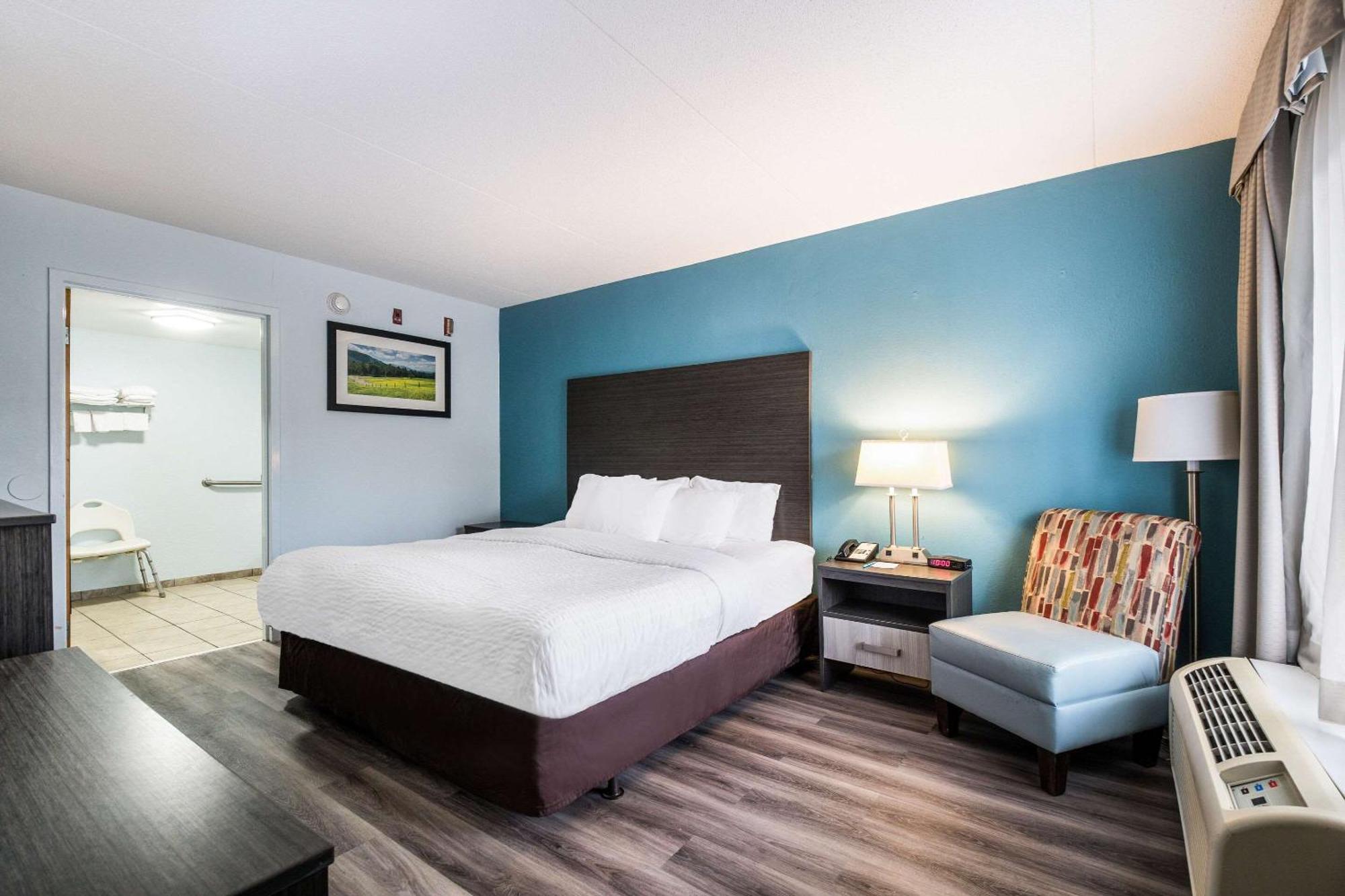 Clarion Inn Cleveland Near University Εξωτερικό φωτογραφία